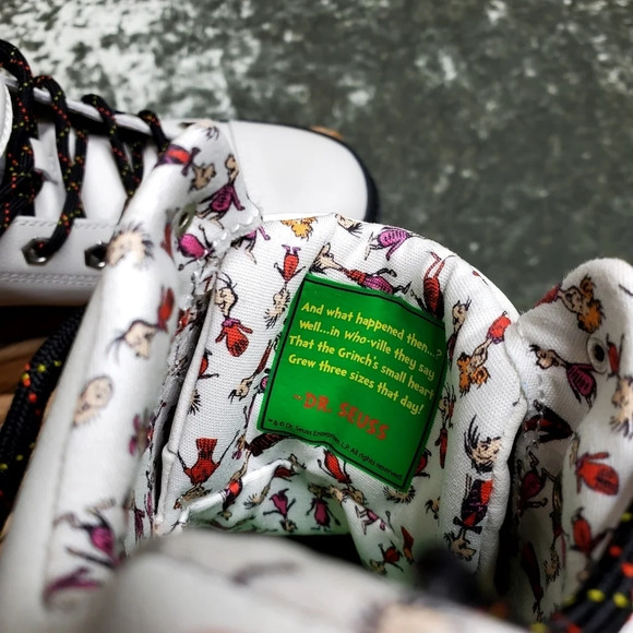 Skechers Dr.Seuss Grinch White Boots - Picture 4 of 8